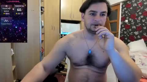 michaelragnar90 online show from December 28, 2024, 8:58 am