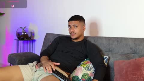 Snapshot of michel_g22 chatting on September 26, 2025, 8:24 pm michel g22 online show from September 26, 2025, 8:24 pm