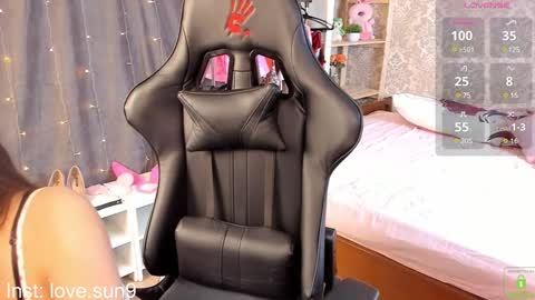 Snapshot of michel_momsen chatting on March 4, 2025, 12:12 pm Michel online show from March 4, 2025, 12:12 pm