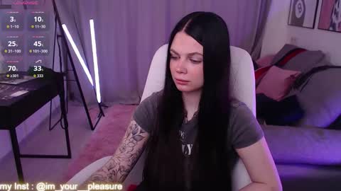 Kate online show from December 4, 2025, 1:04 am