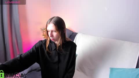 michele_mack online show from December 17, 2024, 2:55 am