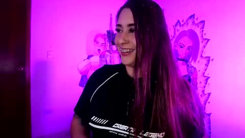 Snapshot of michell_h chatting on April 17, 2026, 4:26 am Nani online show from April 17, 2026, 4:26 am