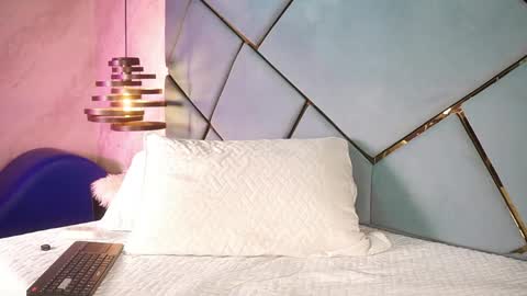 michell_starrr online show from June 2, 2026, 3:30 am