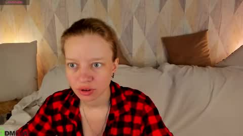 Snapshot of michelle_blond chatting on June 7, 2026, 1:10 am michelle_blond online show from June 7, 2026, 1:10 am