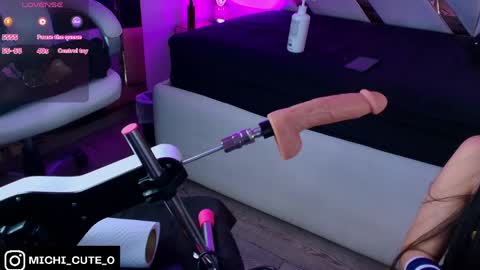 michelle_cutee_ online show from April 12, 2026, 8:03 pm