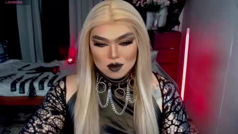 Snapshot of michellevixen921 chatting on September 13, 2025, 5:07 am Michelle online show from September 13, 2025, 5:07 am