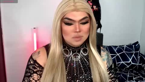 Snapshot of michellevixen921 chatting on November 4, 2025, 11:48 pm Michelle online show from November 4, 2025, 11:48 pm