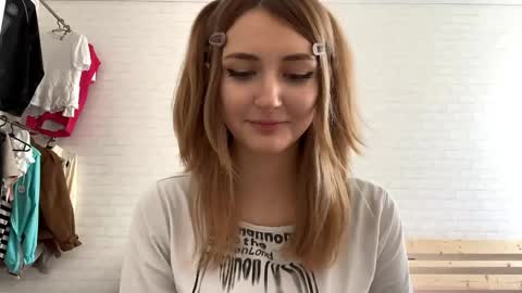 Jenny online show from April 21, 2026, 9:15 am