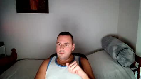 micic3 online show from August 8, 2026, 12:35 am