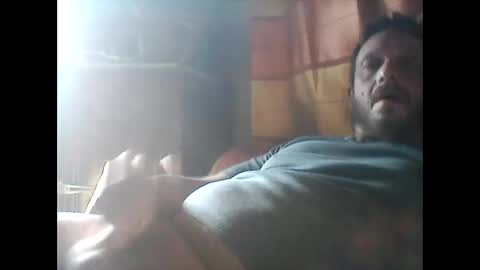 Snapshot of mickael236 chatting on January 17, 2025, 10:33 am mickael236 online show from January 17, 2025, 10:33 am