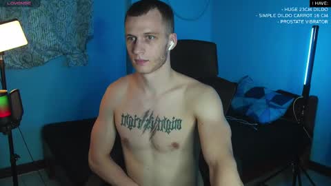 Snapshot of mickey_pict chatting on February 19, 2025, 12:00 pm Mickey online show from February 19, 2025, 12:00 pm