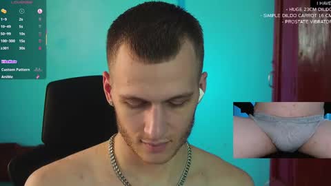 Snapshot of mickey_pict chatting on February 27, 2025, 8:39 am Mickey online show from February 27, 2025, 8:39 am