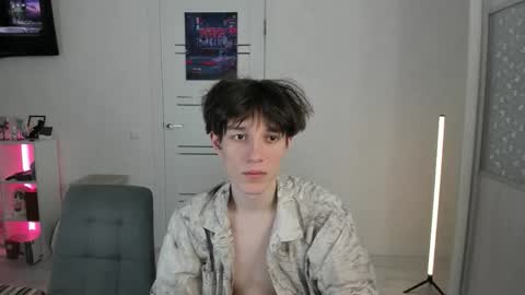 mickleloveu online show from December 3, 2025, 3:10 pm