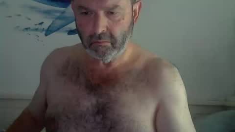 kike online show from September 10, 2025, 1:44 pm