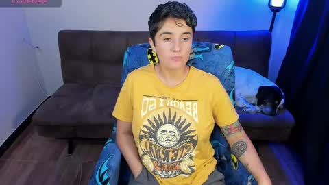 Snapshot of midnight07_ chatting on January 24, 2025, 2:07 am Blue online show from January 24, 2025, 2:07 am