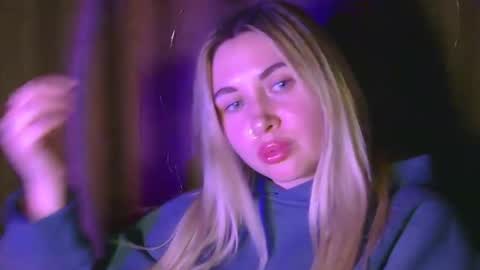 Snapshot of midnight_lace1 chatting on February 8, 2026, 9:40 pm Midnight lace1 online show from February 8, 2026, 9:40 pm