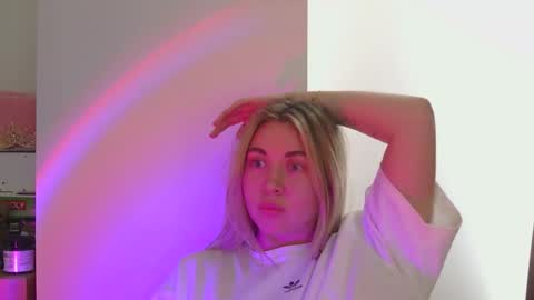 Snapshot of midnight_lace1 chatting on February 28, 2026, 10:38 am Midnight lace1 online show from February 28, 2026, 10:38 am