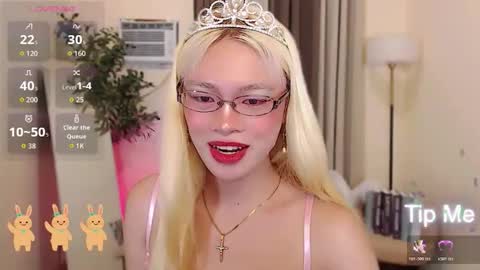 Marie Antoinette online show from May 18, 2026, 4:35 pm