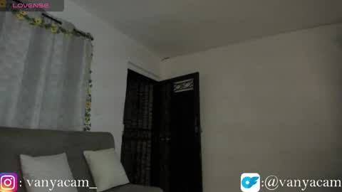 VanyaKlaus online show from May 15, 2026, 1:34 am