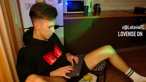 Snapshot of midnighter__ chatting on September 20, 2025, 1:17 am Alexey or just Alex online show from September 20, 2025, 1:17 am