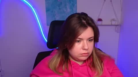 Mariana online show from November 12, 2025, 12:16 pm