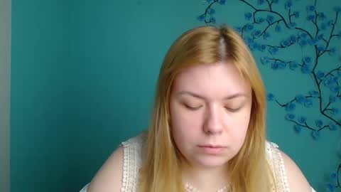 Snapshot of midnightmariana chatting on May 9, 2026, 5:23 am Mariana online show from May 9, 2026, 5:23 am