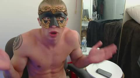 midnightmasc online show from April 11, 2026, 9:52 pm