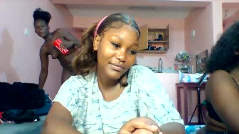 midnightt_tease online show from February 2, 2026, 7:18 am