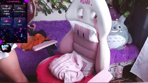 Midori 7u7 online show from January 27, 2025, 2:35 pm