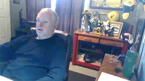 Snapshot of midwestdad09 chatting on May 6, 2026, 2:55 pm midwestdad09 online show from May 6, 2026, 2:55 pm