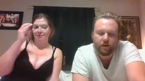 Snapshot of midwestlovers1990 chatting on November 1, 2025, 6:04 am midwestlovers1990 online show from November 1, 2025, 6:04 am