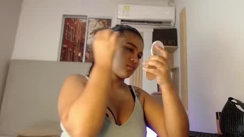 Snapshot of miel_alisha chatting on March 10, 2026, 12:10 pm miel online show from March 10, 2026, 12:10 pm