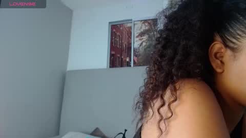 Snapshot of miel_alisha chatting on March 18, 2026, 12:19 pm miel online show from March 18, 2026, 12:19 pm