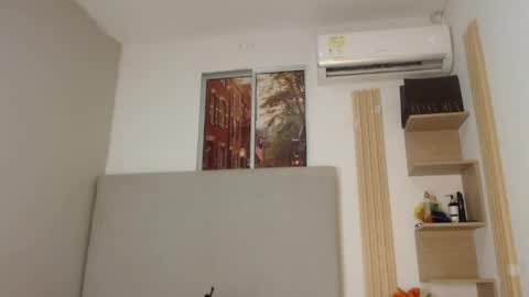 Snapshot of miel_alisha chatting on April 7, 2026, 12:27 pm miel online show from April 7, 2026, 12:27 pm