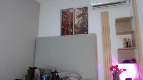 Snapshot of miel_alisha chatting on April 10, 2026, 12:43 pm miel online show from April 10, 2026, 12:43 pm