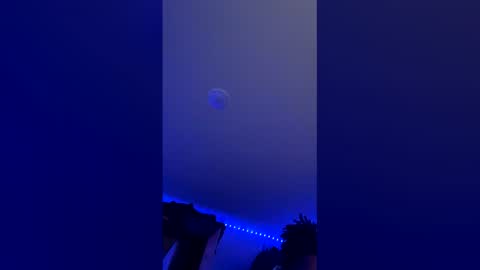 mifriend1998 online show from December 17, 2025, 12:00 pm