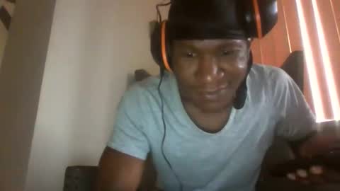 Snapshot of mightymandingo chatting on May 6, 2026, 3:50 pm Mightymandingo online show from May 6, 2026, 3:50 pm
