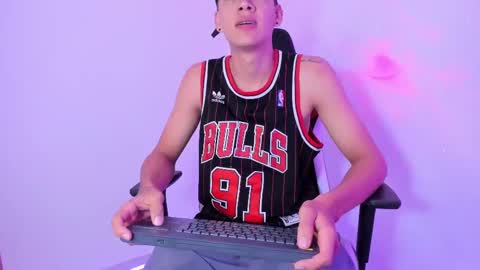 Snapshot of miguel_cagee chatting on October 25, 2025, 8:47 pm miguel_cagee online show from October 25, 2025, 8:47 pm