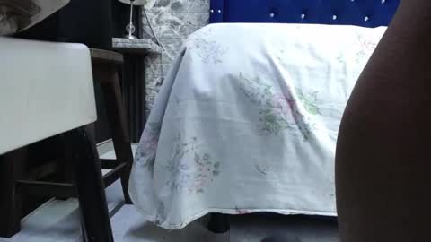 miha_califa online show from December 18, 2025, 12:00 pm