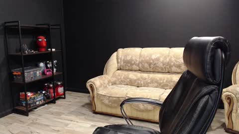 Misha Winchester online show from March 9, 2025, 5:06 pm