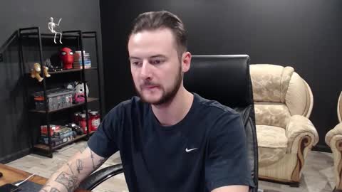 Misha Winchester online show from October 21, 2025, 7:31 am