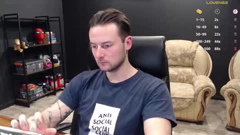 Snapshot of mihasikd chatting on January 18, 2026, 6:01 pm Misha Winchester online show from January 18, 2026, 6:01 pm