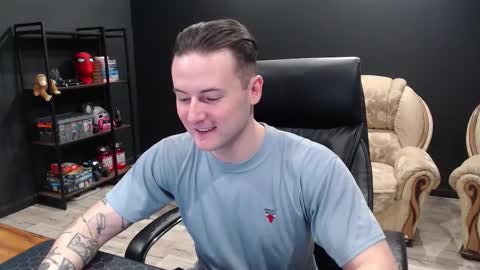 Snapshot of mihasikd chatting on February 18, 2026, 10:00 am Misha Winchester online show from February 18, 2026, 10:00 am