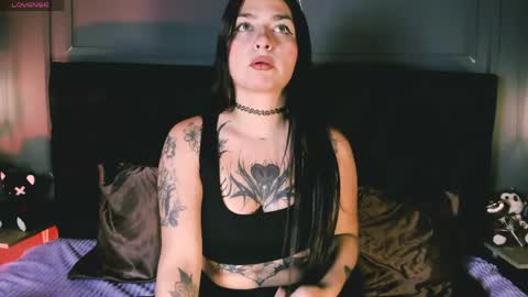 miia_moore_ online show from May 26, 2026, 12:34 pm
