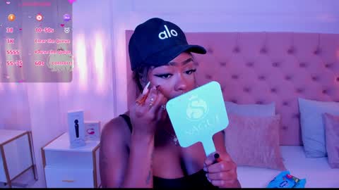 Snapshot of miia_schwarz chatting on January 13, 2025, 10:35 pm Miia Schwarz online show from January 13, 2025, 10:35 pm