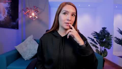 Miia 3 online show from February 10, 2026, 12:09 pm