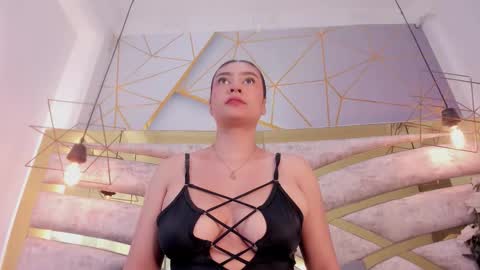 miia_velvet online show from March 19, 2026, 3:21 am