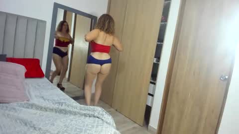 Snapshot of miia_weed chatting on April 12, 2026, 3:33 am Mia Weed online show from April 12, 2026, 3:33 am