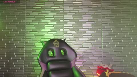 Snapshot of miia_zarate chatting on February 23, 2025, 12:19 am Ma -  online show from February 23, 2025, 12:19 am