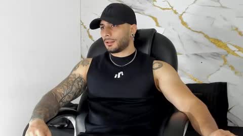 Snapshot of miike_stone1 chatting on October 14, 2025, 1:01 pm Daniel online show from October 14, 2025, 1:01 pm